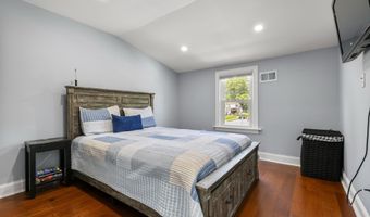 1555 LUKENS Ave, Abington, PA 19001