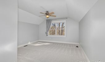 8790 Laurel Ridge Dr SE, Alto, MI 49302