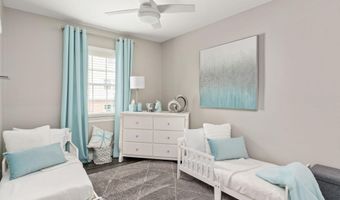 2504 WINDBREAK Dr, Alexandria, VA 22306