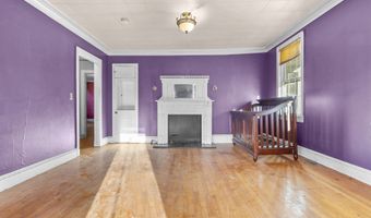 19 Elm St, Ansonia, CT 06401