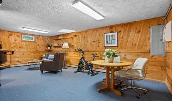 19 Lincoln Dr, Acton, MA 01720