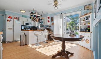 5135 Cheryl Dr, Almont, MI 48003