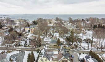 167 Coggeshall Ave A, Newport, RI 02840