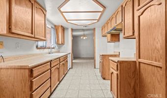 22935 Standing Rock, Apple Valley, CA 92307