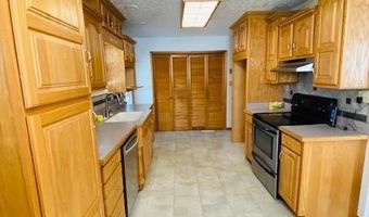 927 OLD GRANDVIEW Rd, Beaver, WV 25813