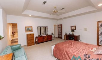 916 Fountain Dr, Carlsbad, NM 88220