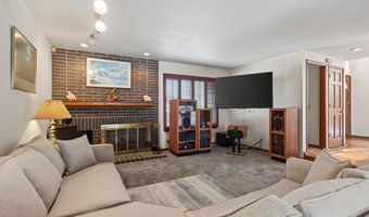 1809 Via Montecito, Camarillo, CA 93012