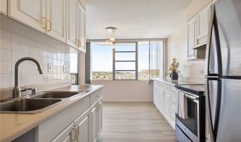 2825 S King St 2403, Honolulu, HI 96826