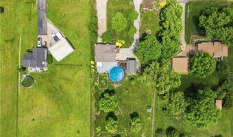 15143 Briarwood Dr, Basehor, KS 66007