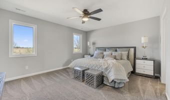 5165 Greyson Heights Dr, Auburn, IN 46706