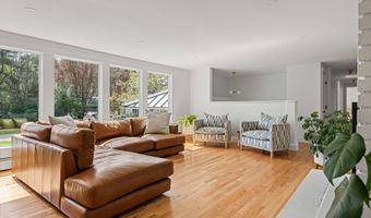 56 Carroll St, Falmouth, ME 04105