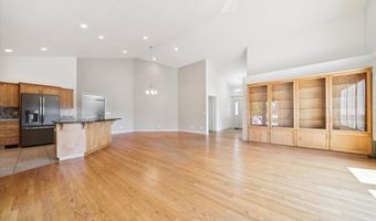 20707 YUKON St, Aurora, OR 97002