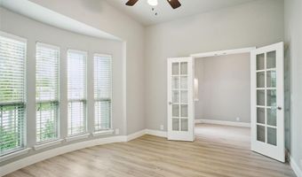 104 Gateway Dr, Alvarado, TX 76009