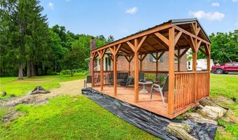 6784 Grandview Dr, Andover, OH 44003