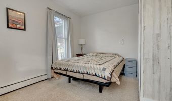 702 E 5th St, Auburn, IN 46706