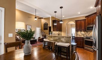 208 STERLING GATE Ln, Alabaster, AL 35007