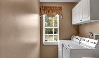 9107 Cherry Blossom Dr, Adams Twp., PA 16046