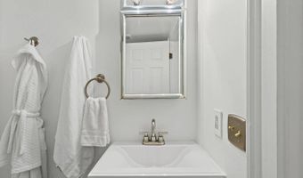 206 N Pearl St 204, Albany, NY 12207