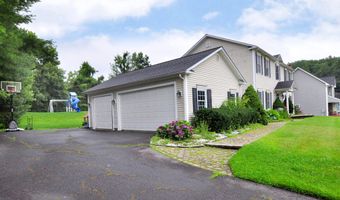 34 Chippenwood Ln, Bristol, CT 06010