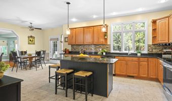 4 Monticello Dr, Amherst, NH 03031
