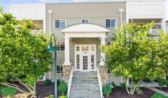 4089 S FOUR MILE RUN Dr 201, Arlington, VA 22204