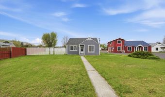 803 9th St, Benton City, WA 99320