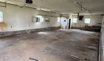 838 State Garage Rd, Albany, KY 42602