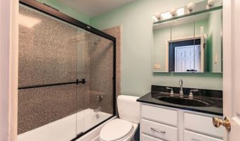 6011 Ranchwood Dr, Affton, MO 63123