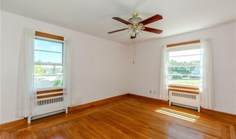 105 Borden Ave, Johnston, RI 02919