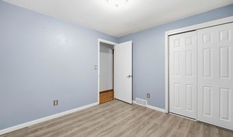 3145 N MORRISON St, Appleton, WI 54911