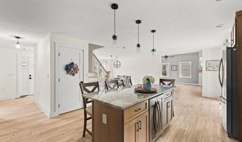 20 Georgia Rae Way, Attleboro, MA 02703