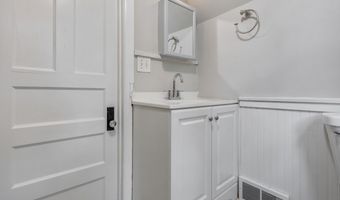 148 Wildwood Rd, Algonquin, IL 60102