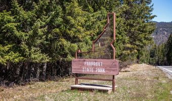 28344 N Linzy Ln, Athol, ID 83801