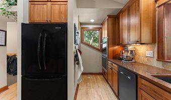 4815 120th St W, Apple Valley, MN 55124