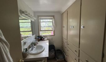 551 N STATE St, Appleton, WI 54911