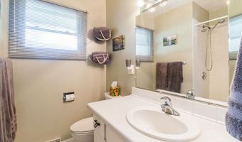 202 S Dakota Ave, Ames, IA 50014