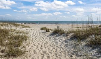 2008 E Fort Macon Rd H-1, Atlantic Beach, NC 28512