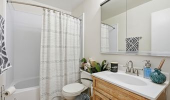 5513 WOODLAWN MANOR Ct, Alexandria, VA 22309