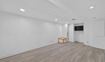 1141 Stonegate Rd, Algonquin, IL 60102