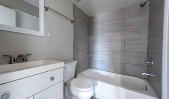 890 HIBISCUS St, Atlantic Beach, FL 32233