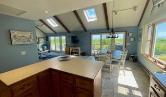 12 Lobsterville Rd, Aquinnah, MA 02535