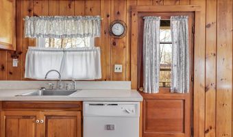 29 N Main St, Antrim, NH 03440