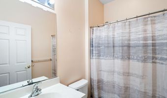 17 Breeze Ter, Barnegat, NJ 08005