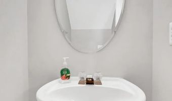 44480 WATERTOWN Ter, Ashburn, VA 20147