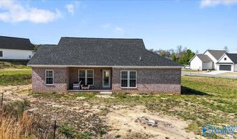 15 Swanee Dr, Albertville, AL 35950