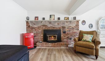 1016 Longboat Ave, Beachwood, NJ 08722