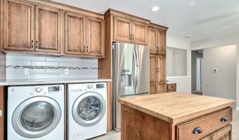 1209 Rosewood Ave, Camarillo, CA 93010