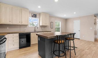 7243 Brittany Dr, Bailey, NC 27807