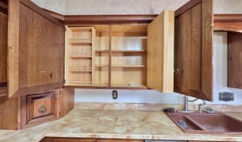 101 7th Ave NW, Bowman, ND 58623