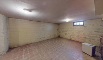 904 Clausen Ave, Albert Lea, MN 56007